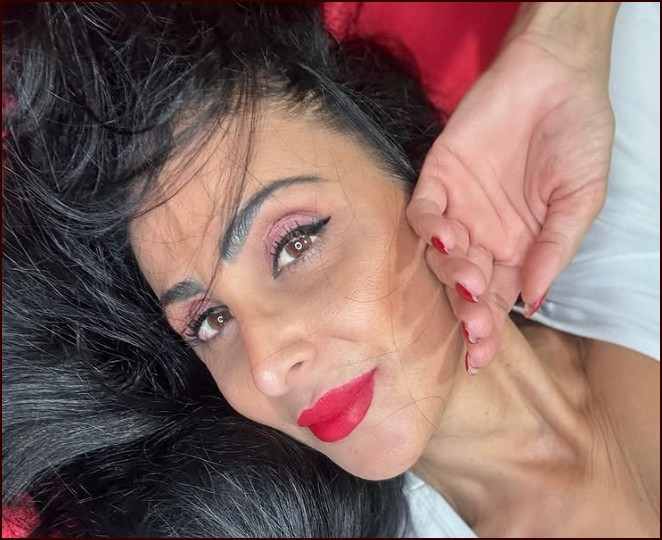 ג׳ורג׳יה פאראסקוופולו היא יוצרת לייף־סטייל ויזמית יוונית